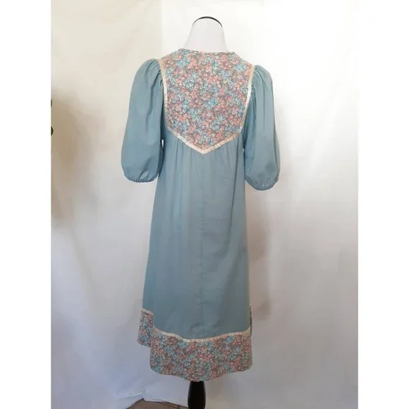 Vtg 70s Sky Blue Floral Yoke Ruffle Prairie Dress, Small - Picture 2 of 10
